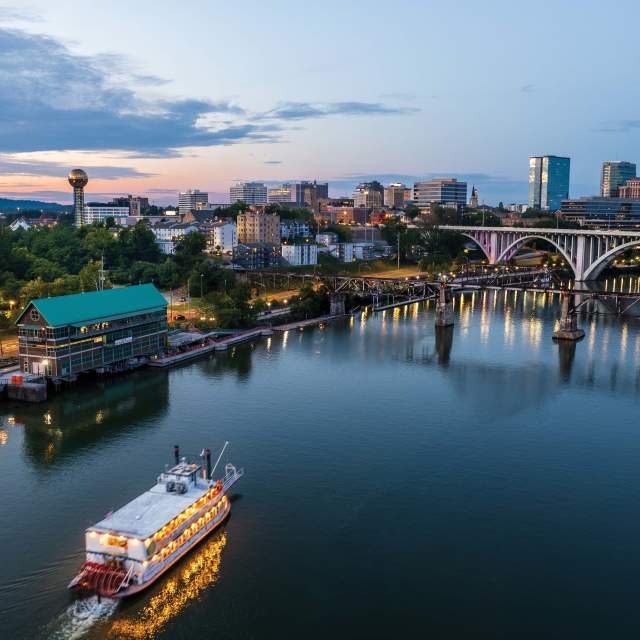 Knoxville elopement location in East Tennessee and Western North Carolina