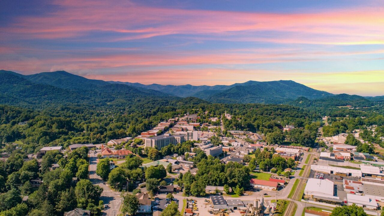 Waynesville elopement location in East Tennessee and Western North Carolina